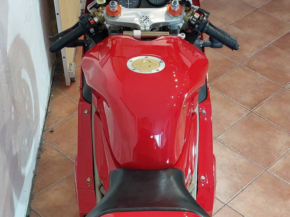 Bild 16/35 von Ducati 916 (1998)