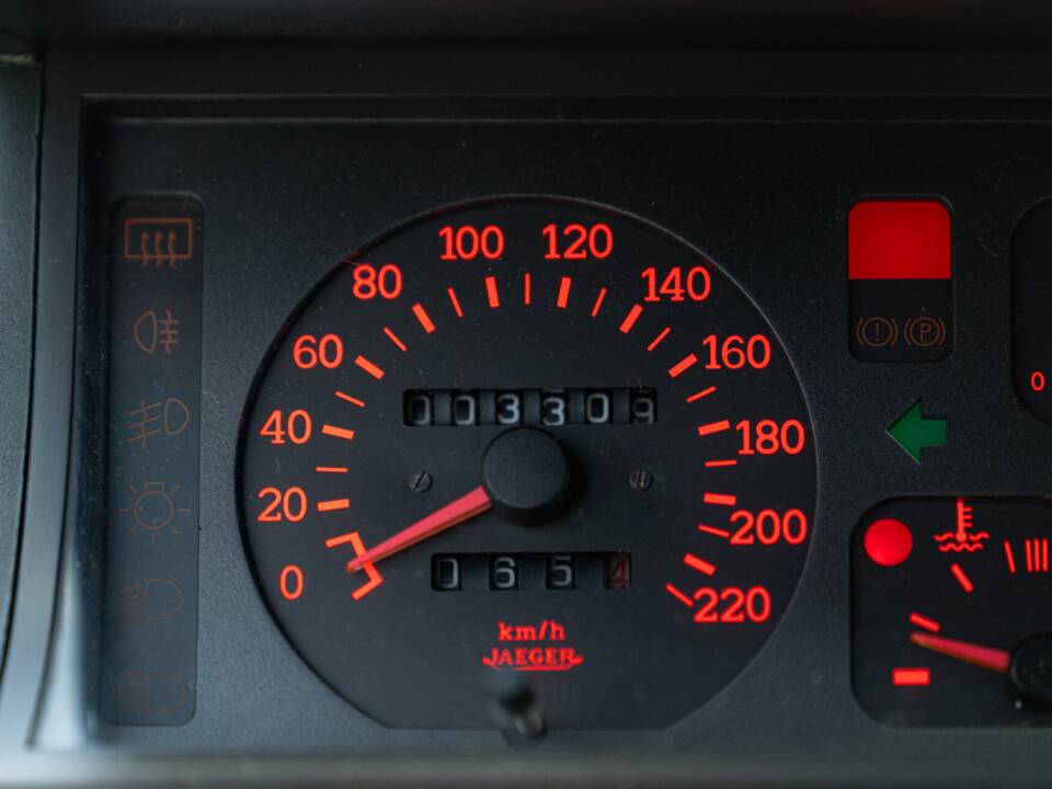 Bild 43/50 von Renault R 5 GT Turbo (1986)
