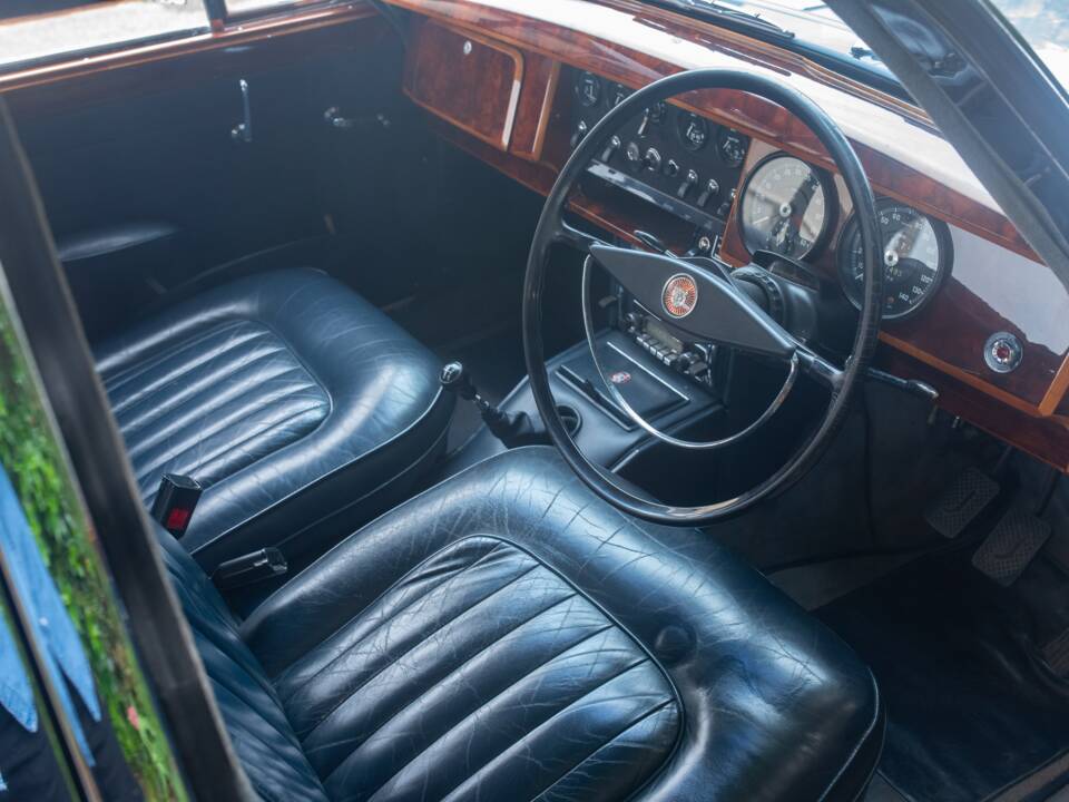 Immagine 40/50 di Jaguar Mk II 3.4 (1962)
