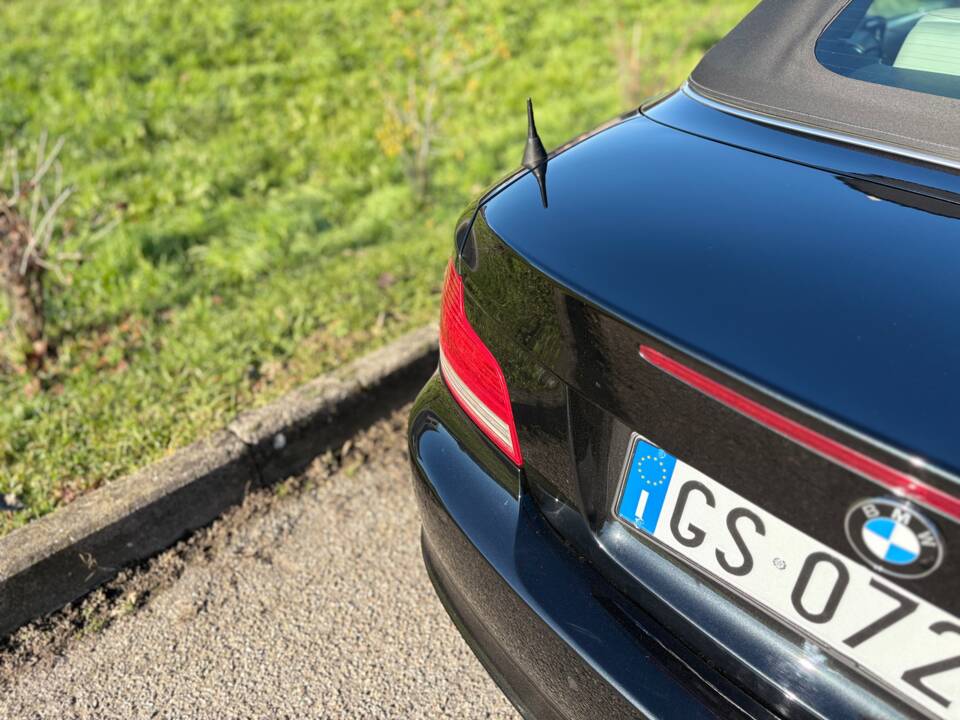 Image 29/37 de BMW 125i (2009)