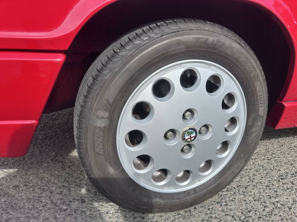 Image 43/50 of Alfa Romeo 2.0 Spider (1991)