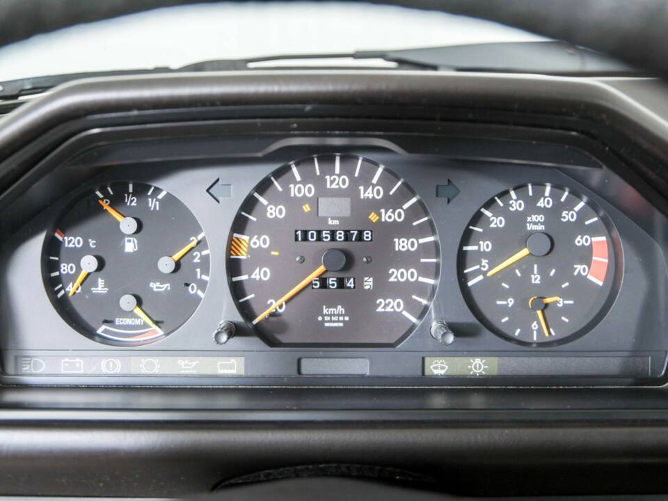 Bild 11/50 von Mercedes-Benz 230 TE (1987)