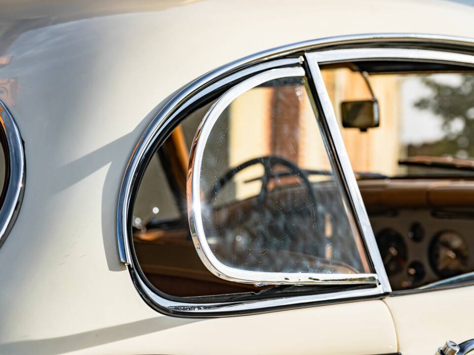 Bild 20/100 von Jaguar XK 150 DHC (1959)