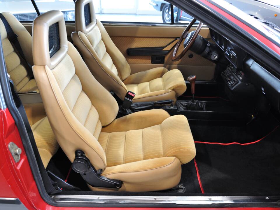 Bild 25/29 von Alfa Romeo GTV 2.0 (1984)