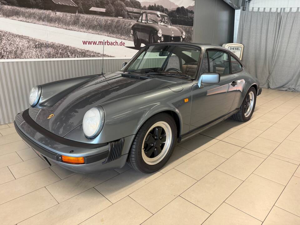 Image 3/18 de Porsche 911 SC 3.0 (1983)