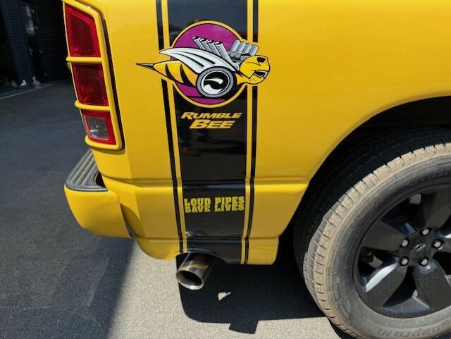 Image 20/24 of Dodge Ram 1500 (2005)