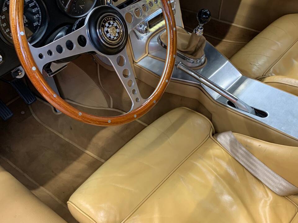 Immagine 4/5 di Jaguar E-Type 3.8 (1964)
