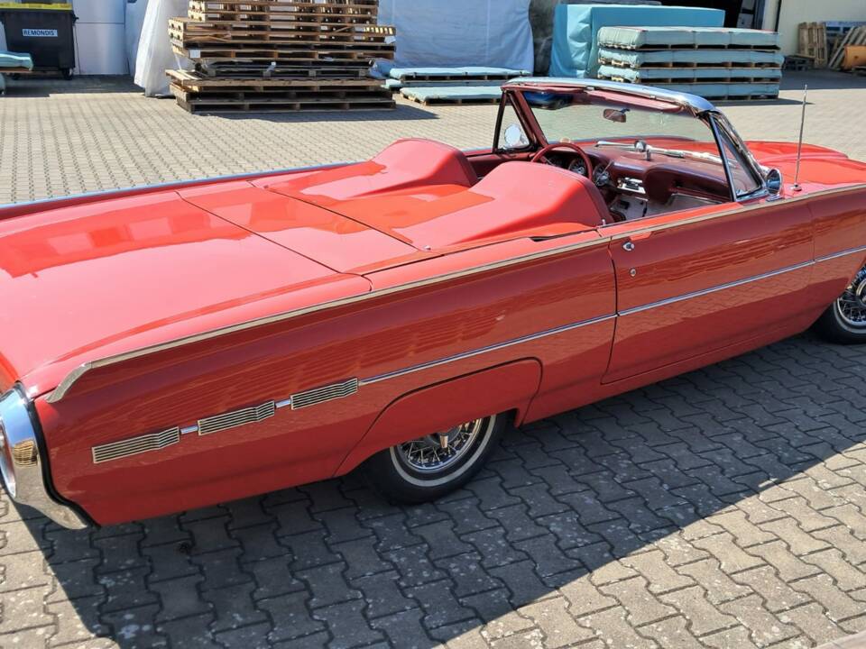 Bild 4/8 von Ford Thunderbird (1962)