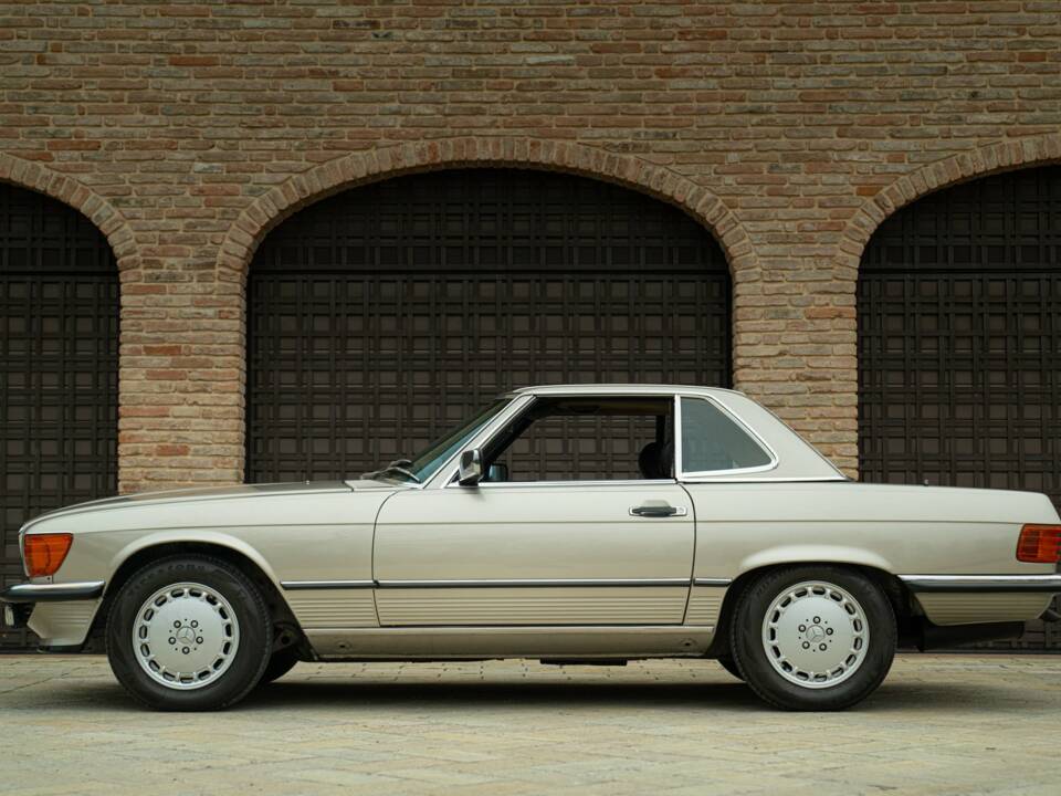 Image 4/46 of Mercedes-Benz 420 SL (1985)
