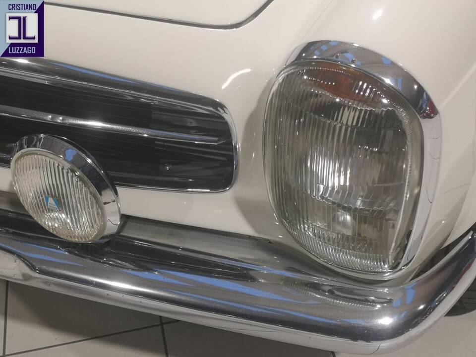 Image 15/47 of Mercedes-Benz 230 SL (1964)