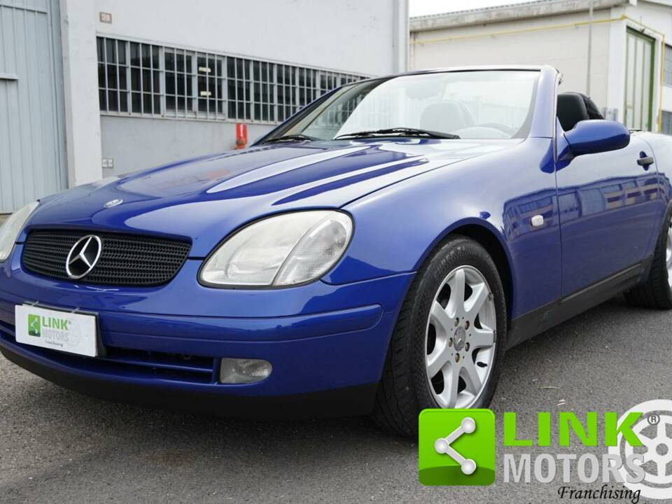 Afbeelding 3/10 van Mercedes-Benz SLK 200 Kompressor (1998)