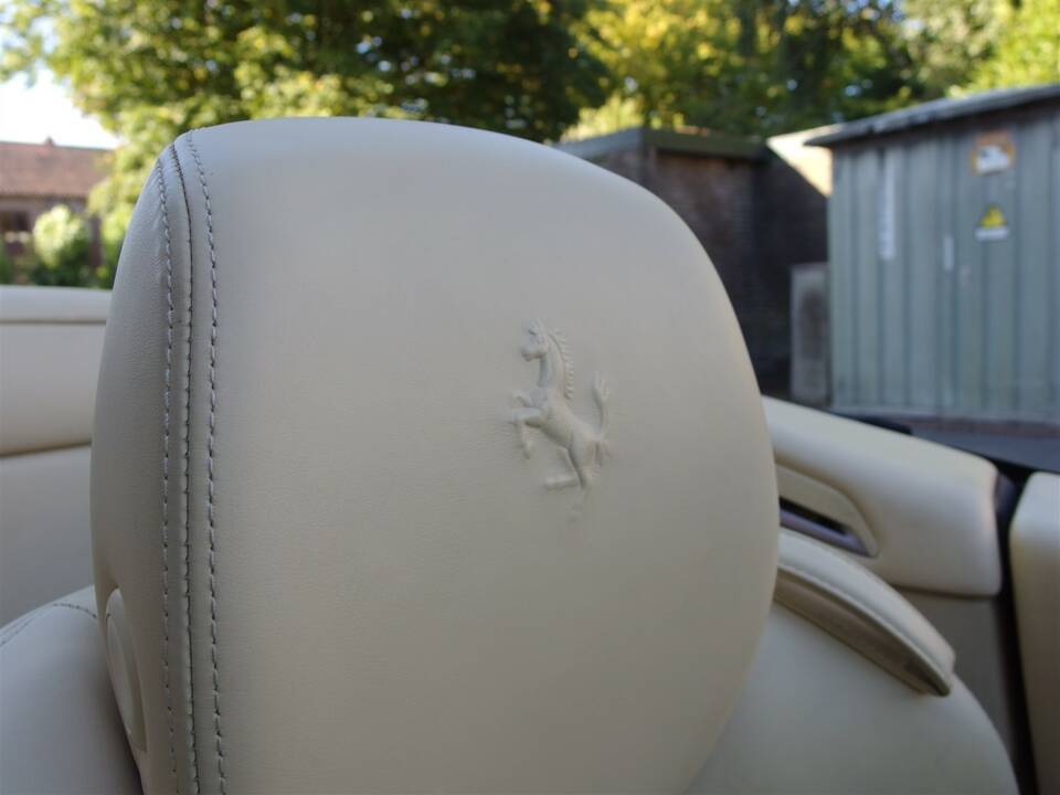 Bild 71/99 von Ferrari California (2009)