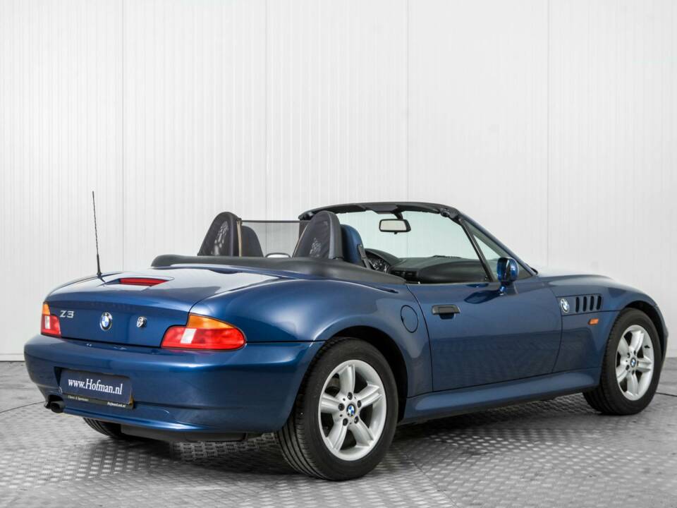 Bild 2/50 von BMW Z3 1.9i (2000)