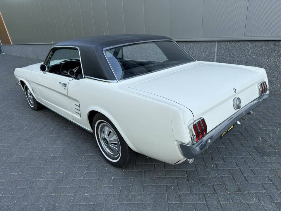 Image 12/40 of Ford Shelby GT 350 (1966)