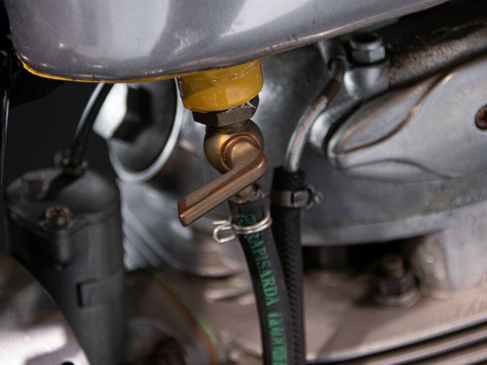 Image 22/50 of BSA DUMMY (1969)