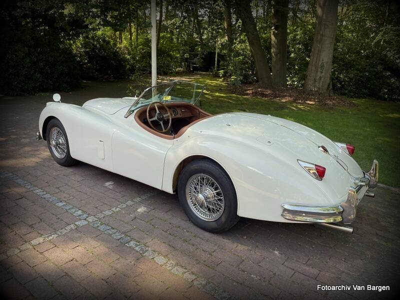 Imagen 10/32 de Jaguar XK 140 SE OTS (1954)