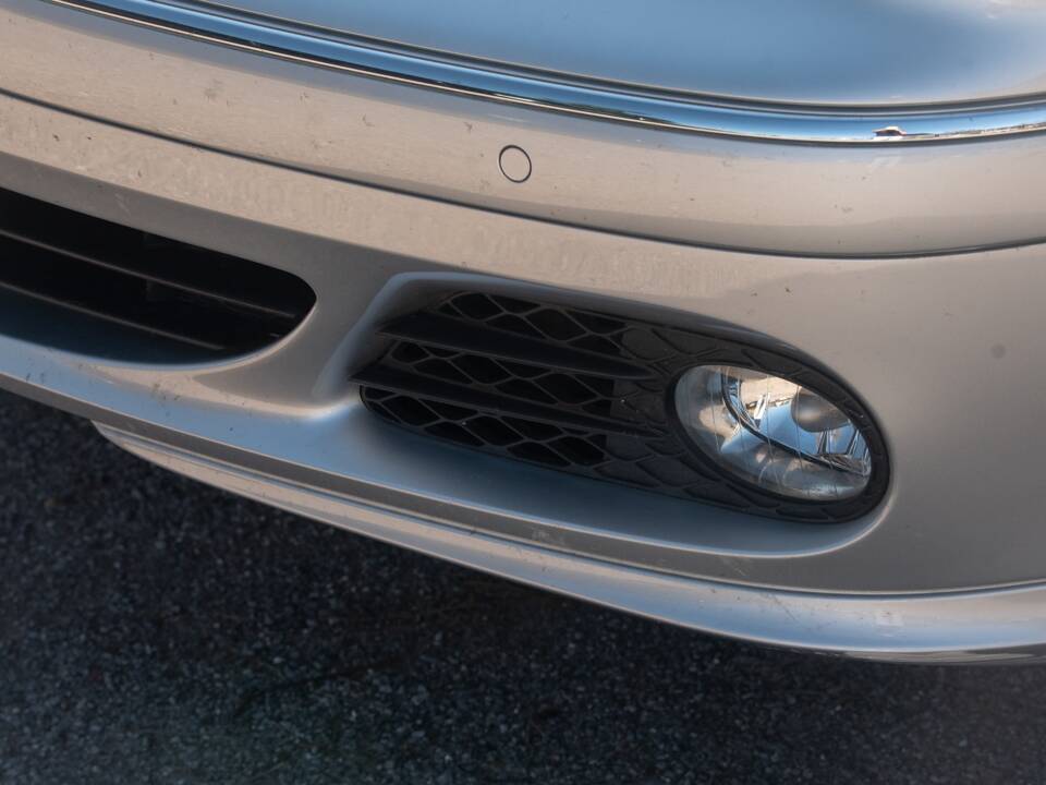 Image 22/50 of Mercedes-Benz CL 500 (2002)