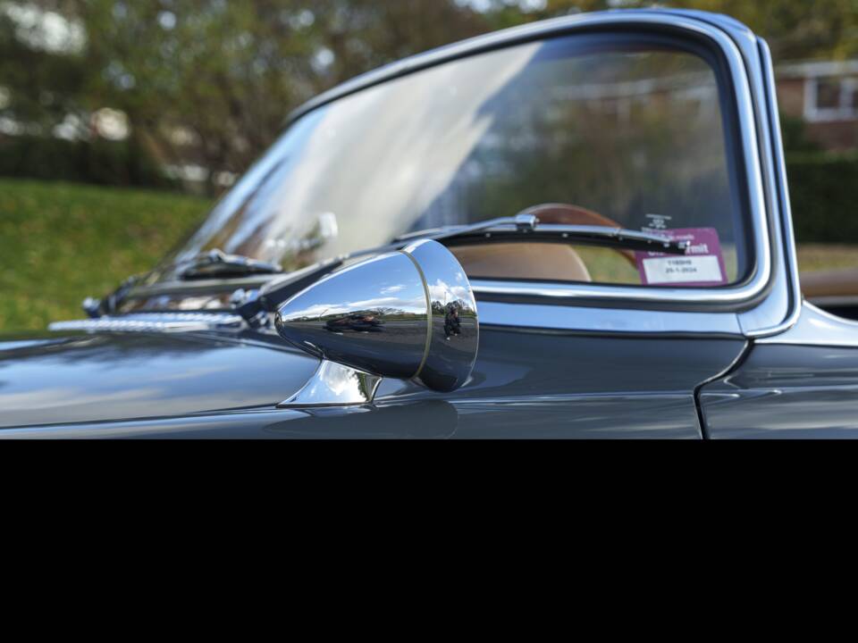 Image 9/25 de Mercedes-Benz 300 SL Roadster (1961)