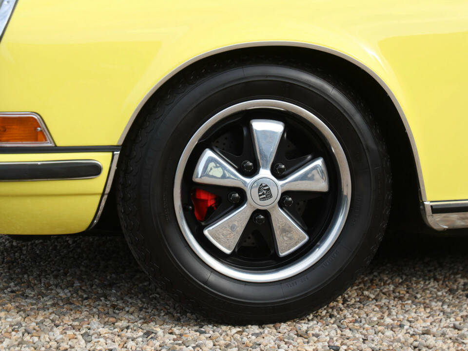 Bild 32/50 von Porsche 911 2.2 S (1971)