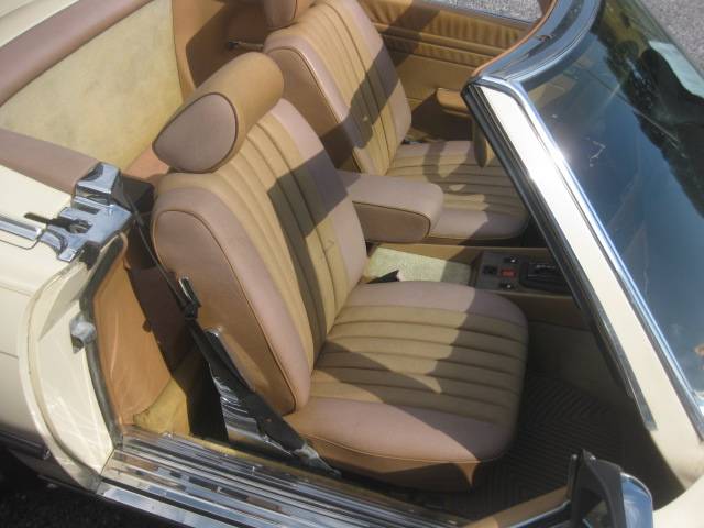 Image 31/48 de Mercedes-Benz 380 SL (1985)