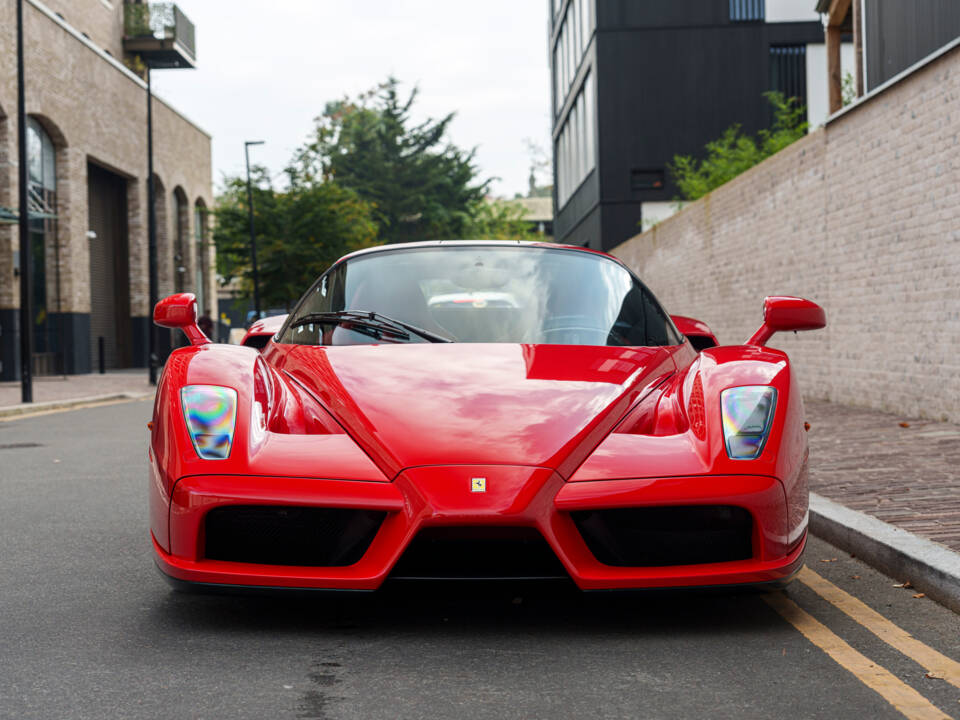 Bild 6/29 von Ferrari Enzo Ferrari (2002)
