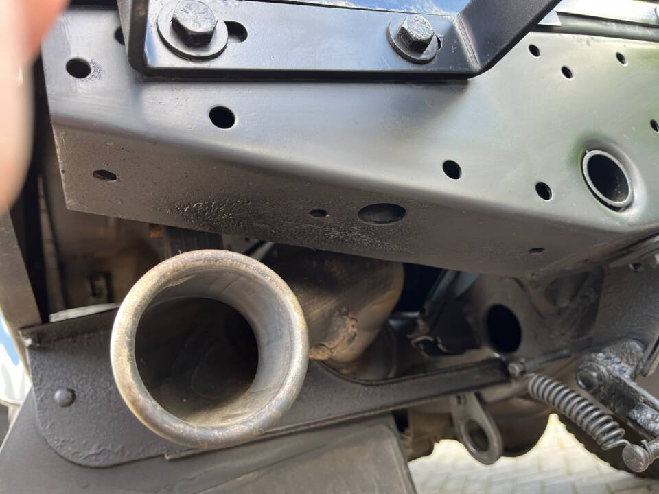 Image 12/93 of Land Rover Defender 110 (2014)