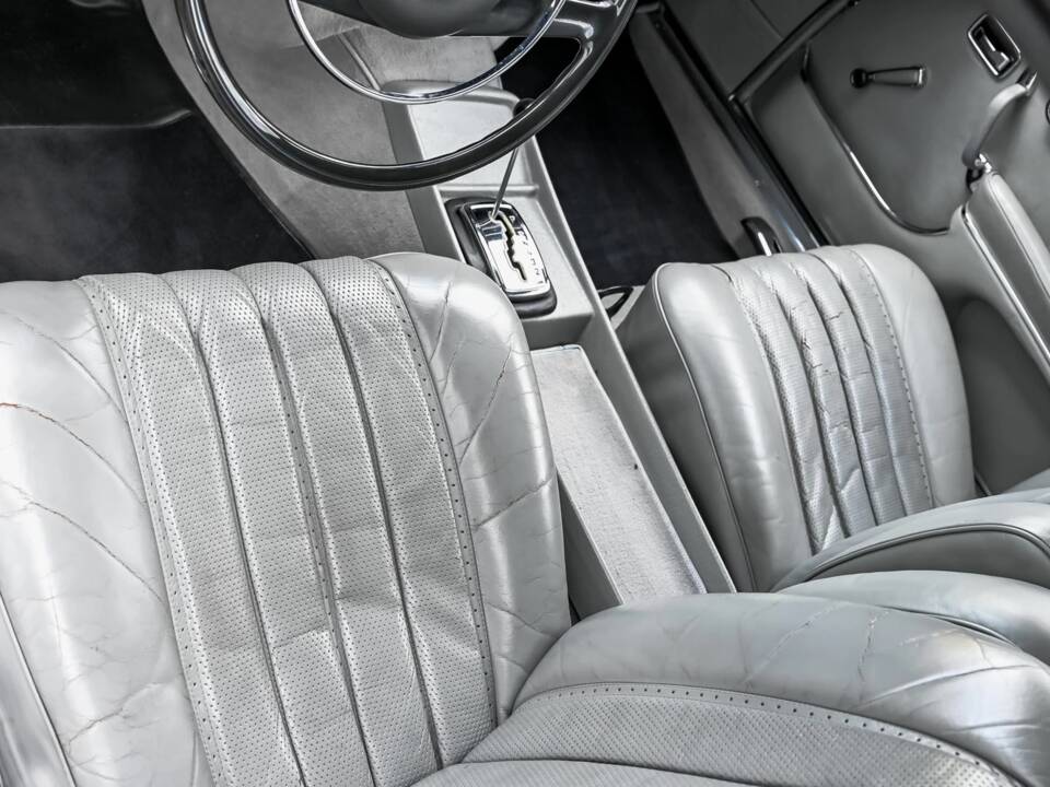 Imagen 13/13 de Mercedes-Benz 280 SE 3,5 (1971)
