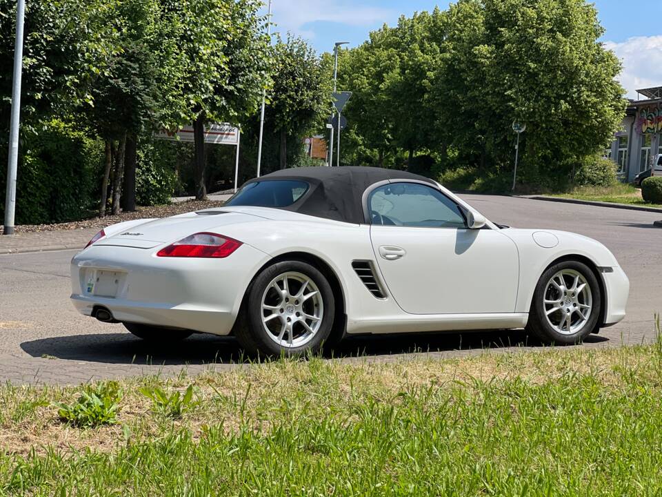 Image 16/19 of Porsche Boxster (2005)