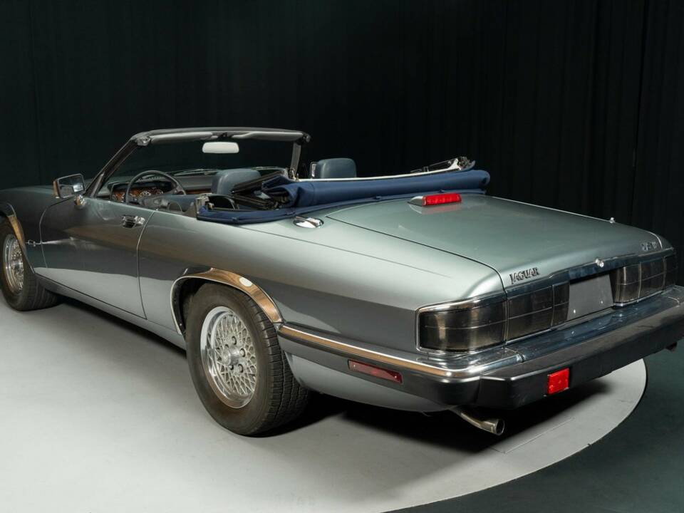 Image 6/8 of Jaguar XJS 5.3 V12 (1992)