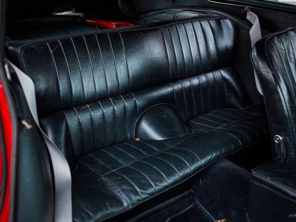 Image 22/46 of Jaguar E-Type (2+2) (1966)