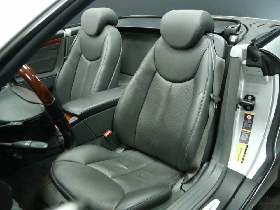 Immagine 12/30 di Mercedes-Benz SL 500 (2006)