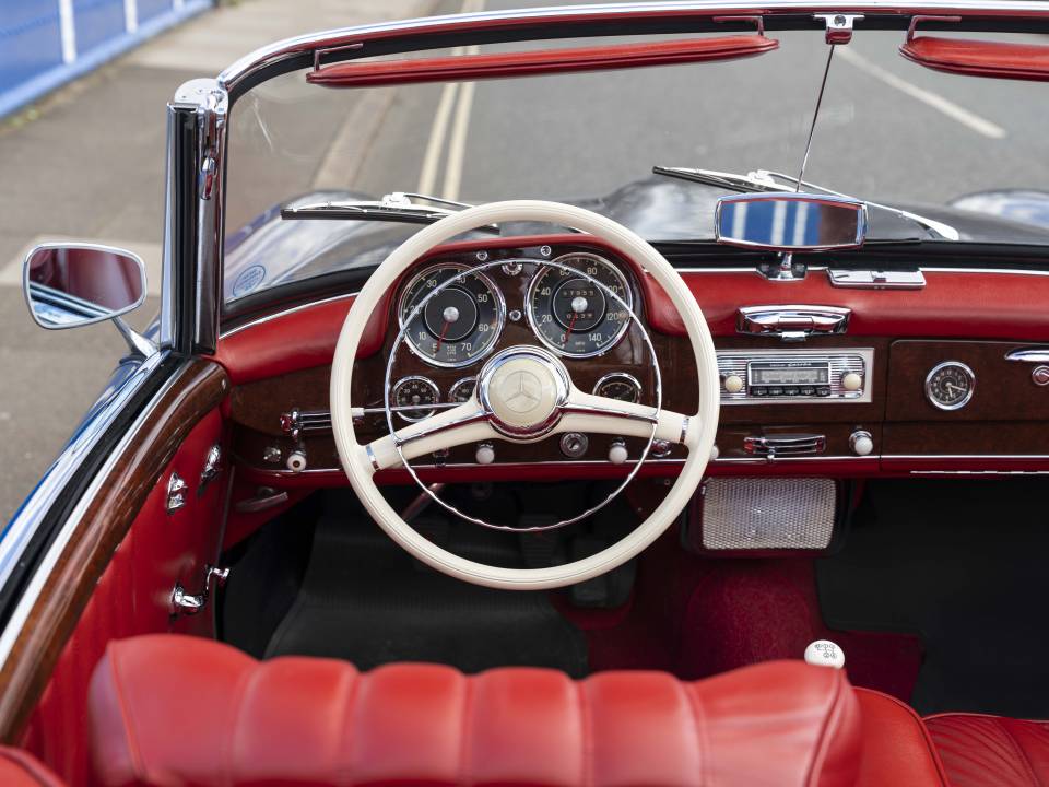 Bild 24/34 von Mercedes-Benz 190 SL (1960)