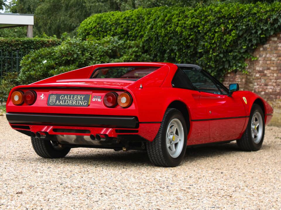 Image 46/50 de Ferrari 308 GTSi (1981)
