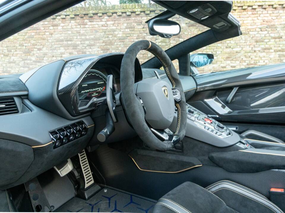 Bild 42/50 von Lamborghini Aventador LP 770-4 SVJ Roadster (2020)