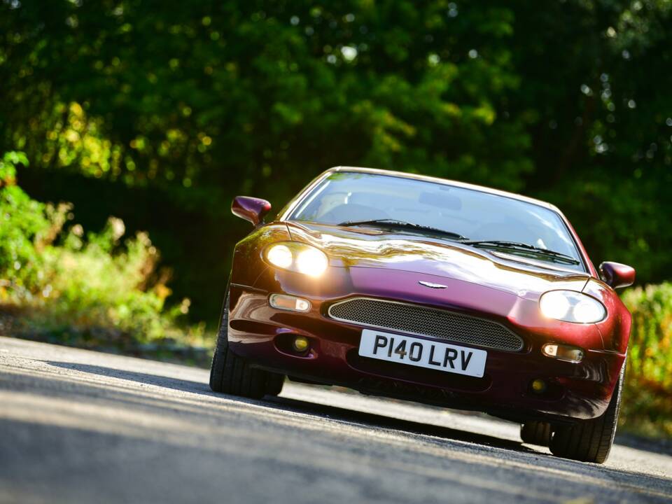 Obraz 22/50 pojazdu Aston Martin DB 7 (1997)