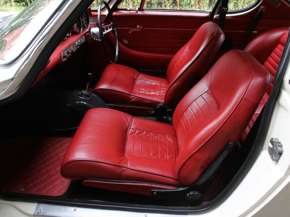 Bild 12/18 von Volvo P 1800 S (1967)