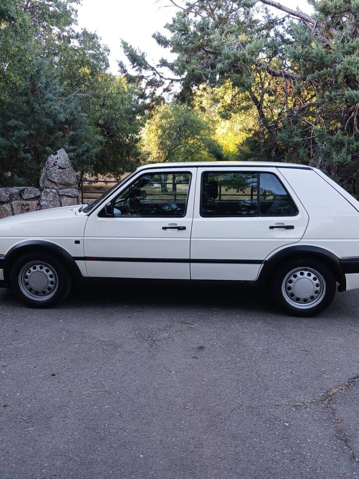 Bild 7/63 von Volkswagen Golf II GTi 1.8 (1989)