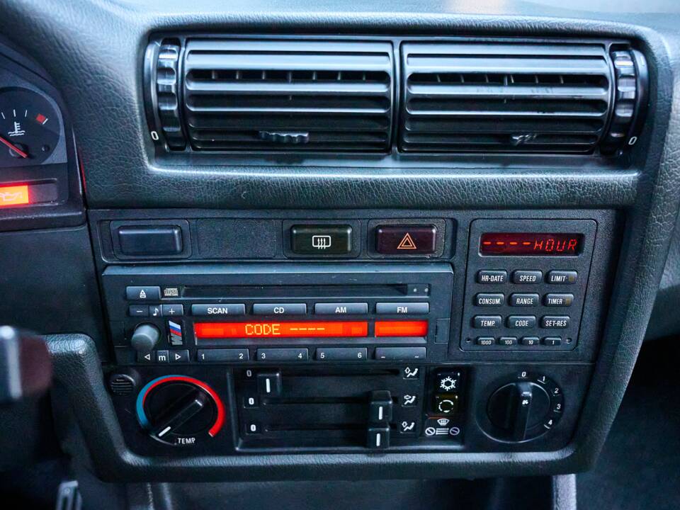 Bild 14/36 von BMW M3 (1989)