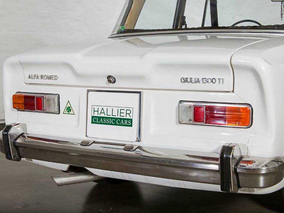 Afbeelding 9/20 van Alfa Romeo Giulia 1300 TI (1969)
