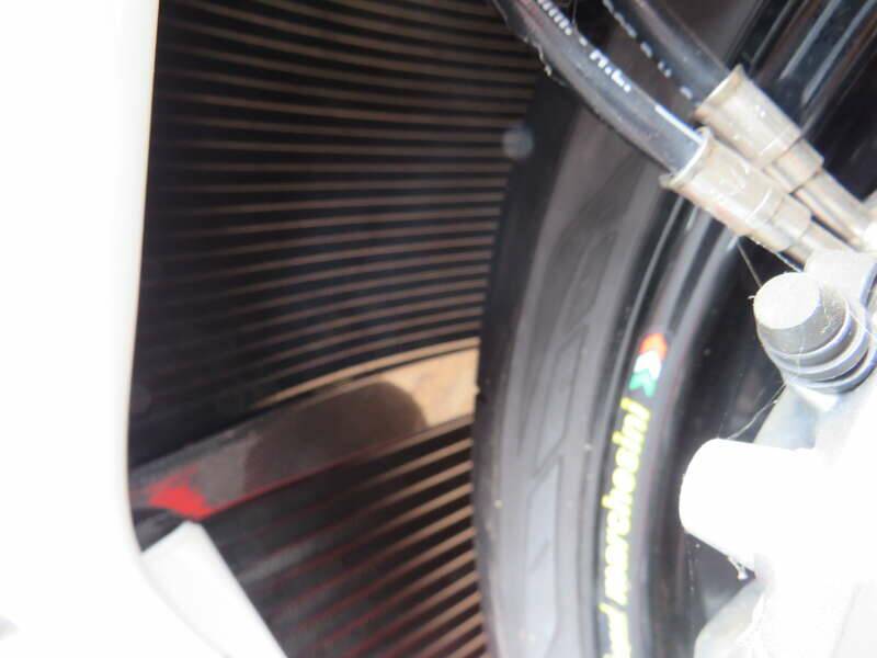 Bild 34/50 von Ducati Desmosedici RR (2008)