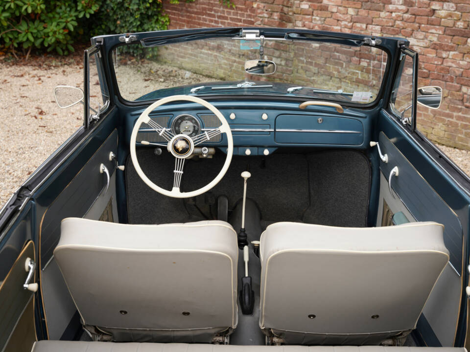 Image 15/50 of Volkswagen Käfer 1200 Cabriolet (1958)