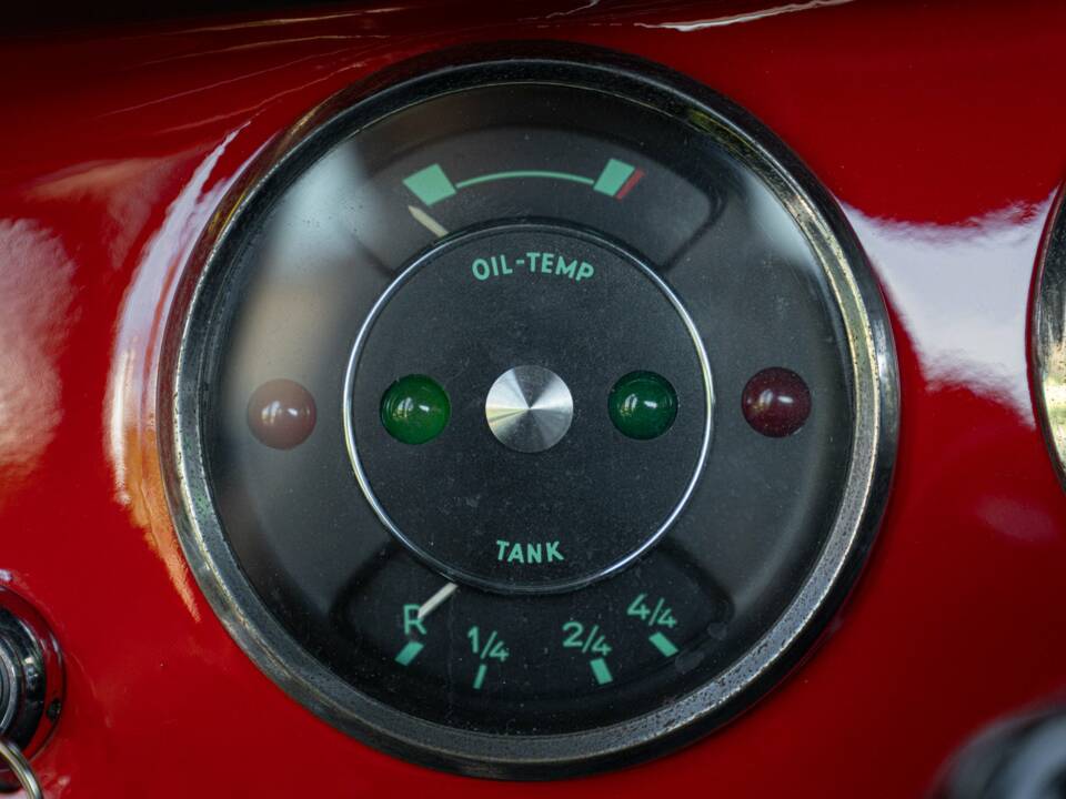 Image 44/50 of Porsche 356 C 1600 SC (1964)