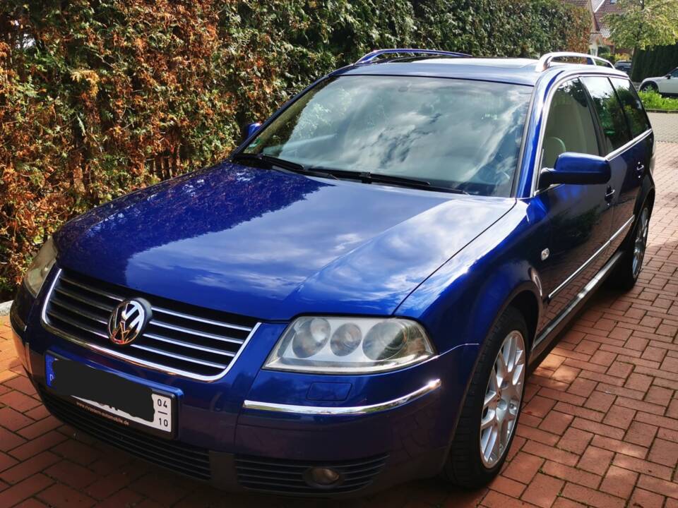 Image 1/18 of Volkswagen Passat 4.0 W8 (2003)