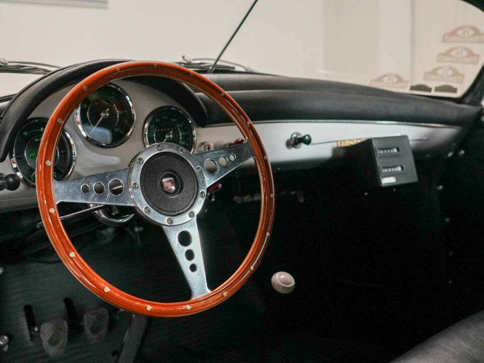 Image 2/50 of Porsche 356 A 1600 Speedster (1958)