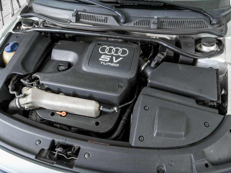 Bild 36/50 von Audi TT 1.8 T (2000)