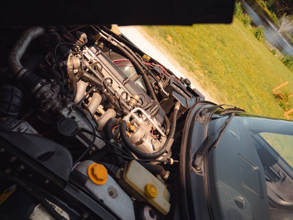 Bild 42/45 von Saab 900 S (1992)