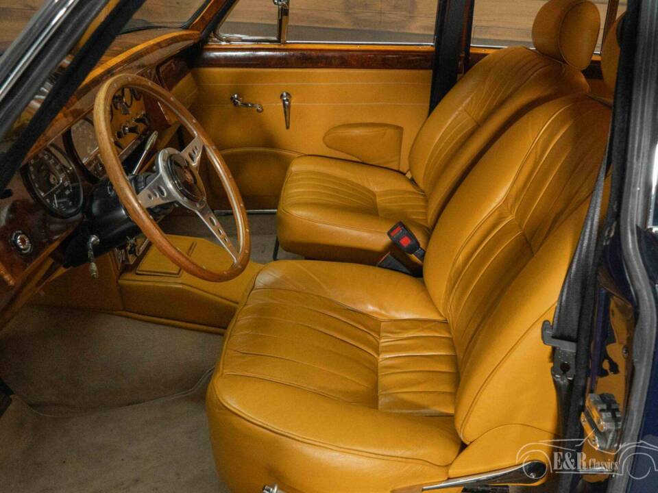 Image 11/19 of Jaguar Mk II 3.8 (1962)