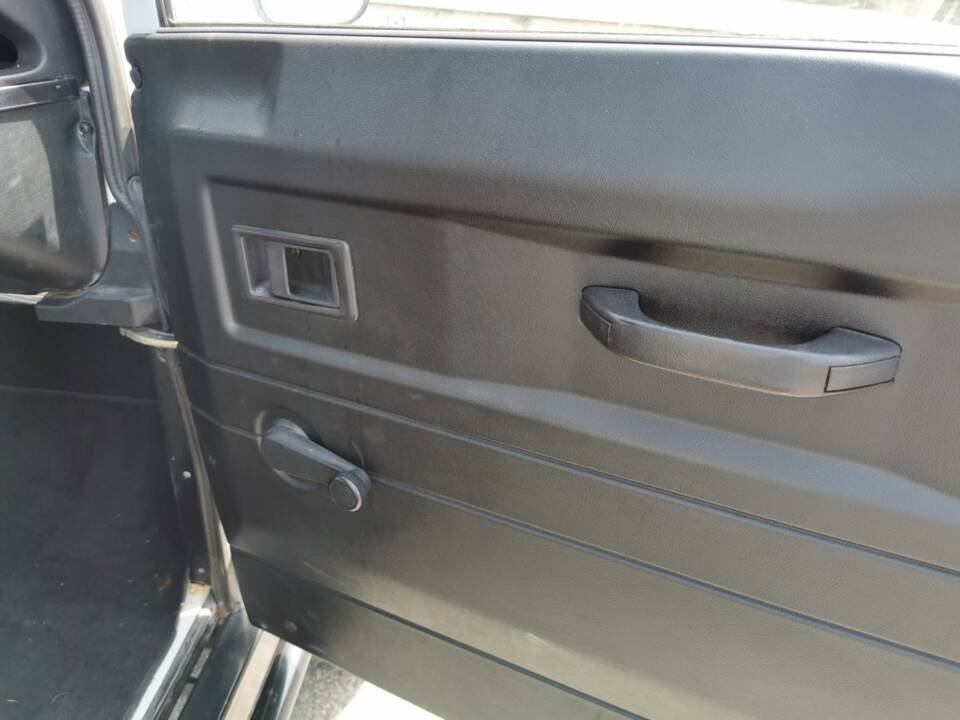Image 22/45 of Land Rover Defender 110 Td5 (2001)