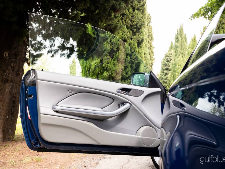 Image 48/56 of BMW 323Ci (2000)
