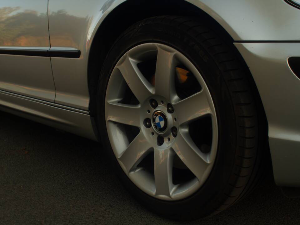 Afbeelding 13/58 van BMW 330i (2002)